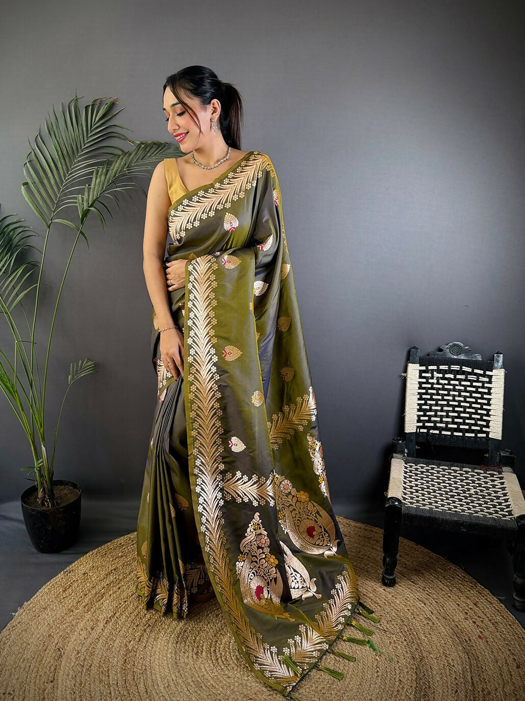 Joban Fashion Banarasi Mehendi Green Woven Soft Silk Saree - Distacart