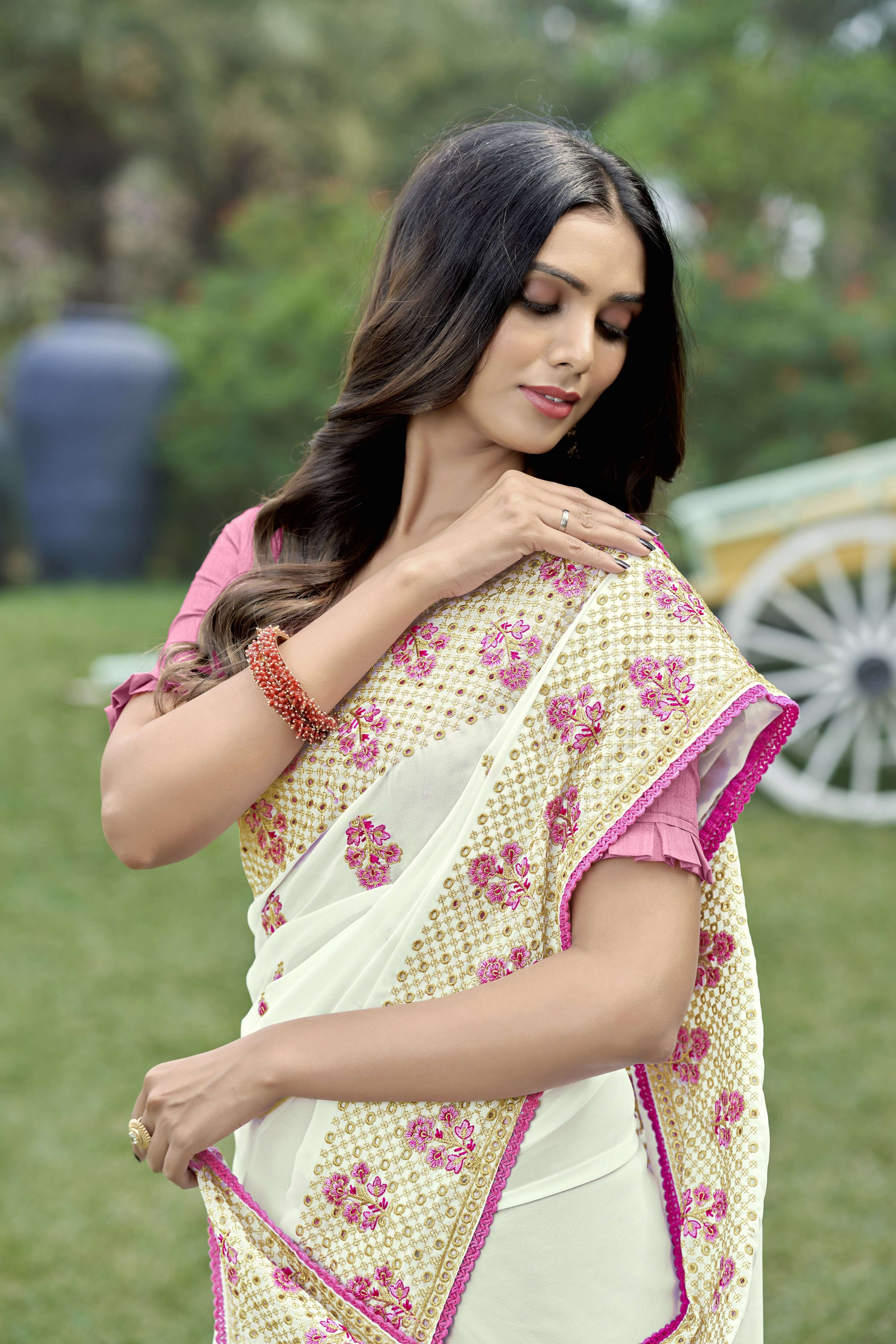 Vamsee Rashmika 2.0 White Georgette Silk Saree