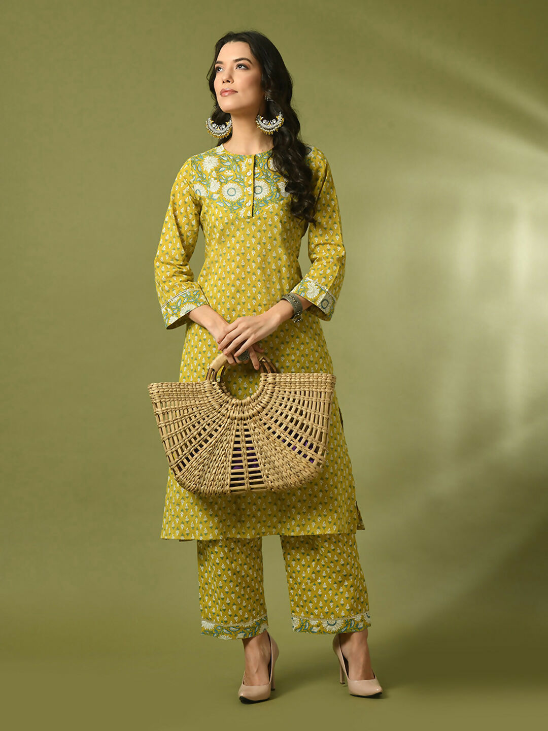 Myshka Women's Yellow Printed Cotton Straight Party Kurta Set
