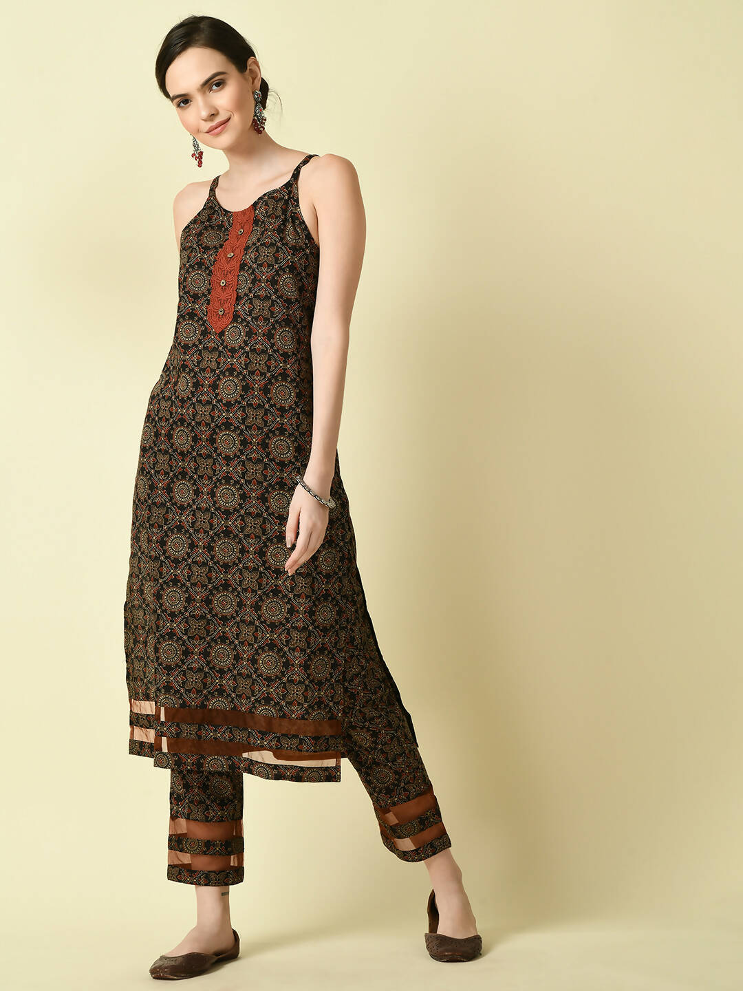 Myshka Women's Multi Straight Kurta & Trousers With Dupatta