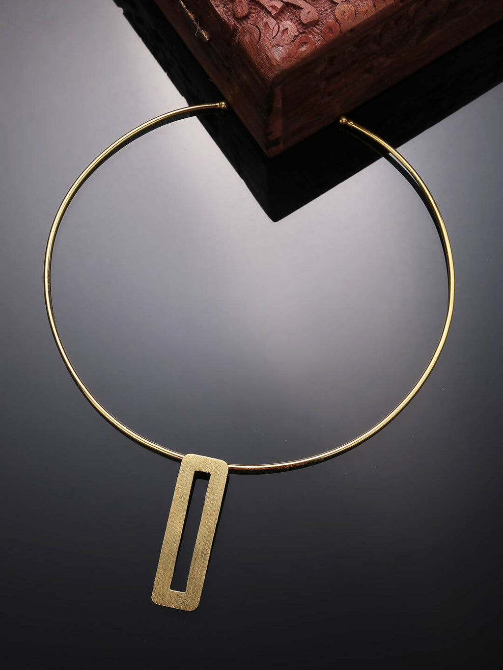 NVR Women Gold-Polished Circular Choker Necklace