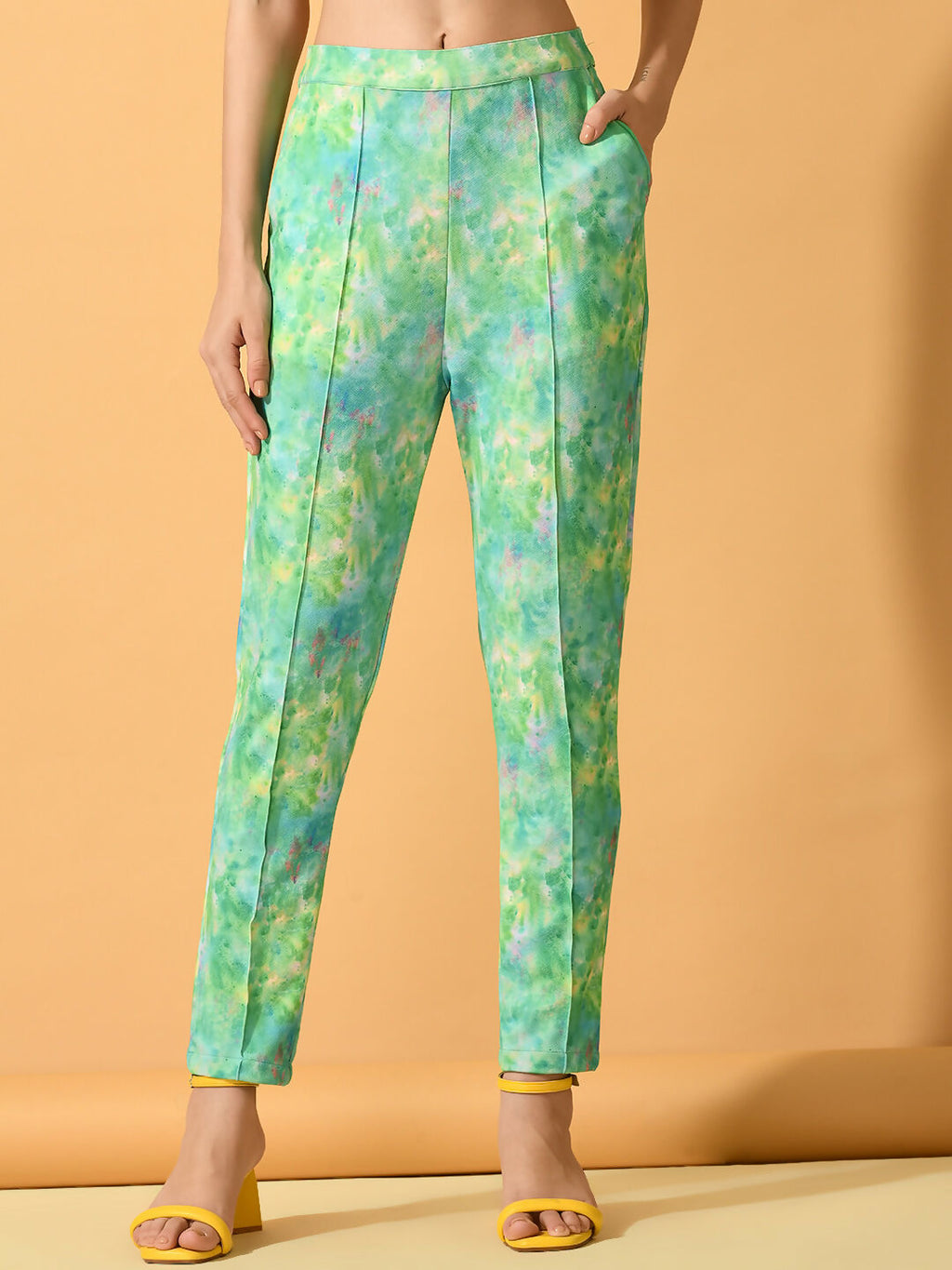 Myshka Women's Multi Printed Coat With Trousers