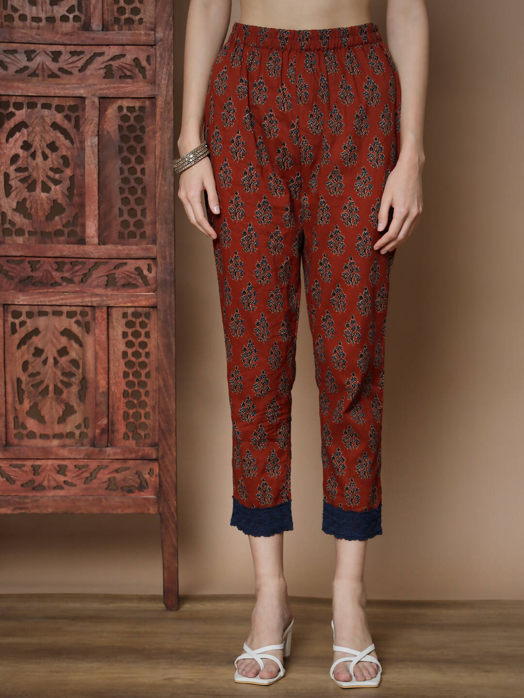 Myshka Women's Multi A-Line Kurta & Trousers With Dupatta