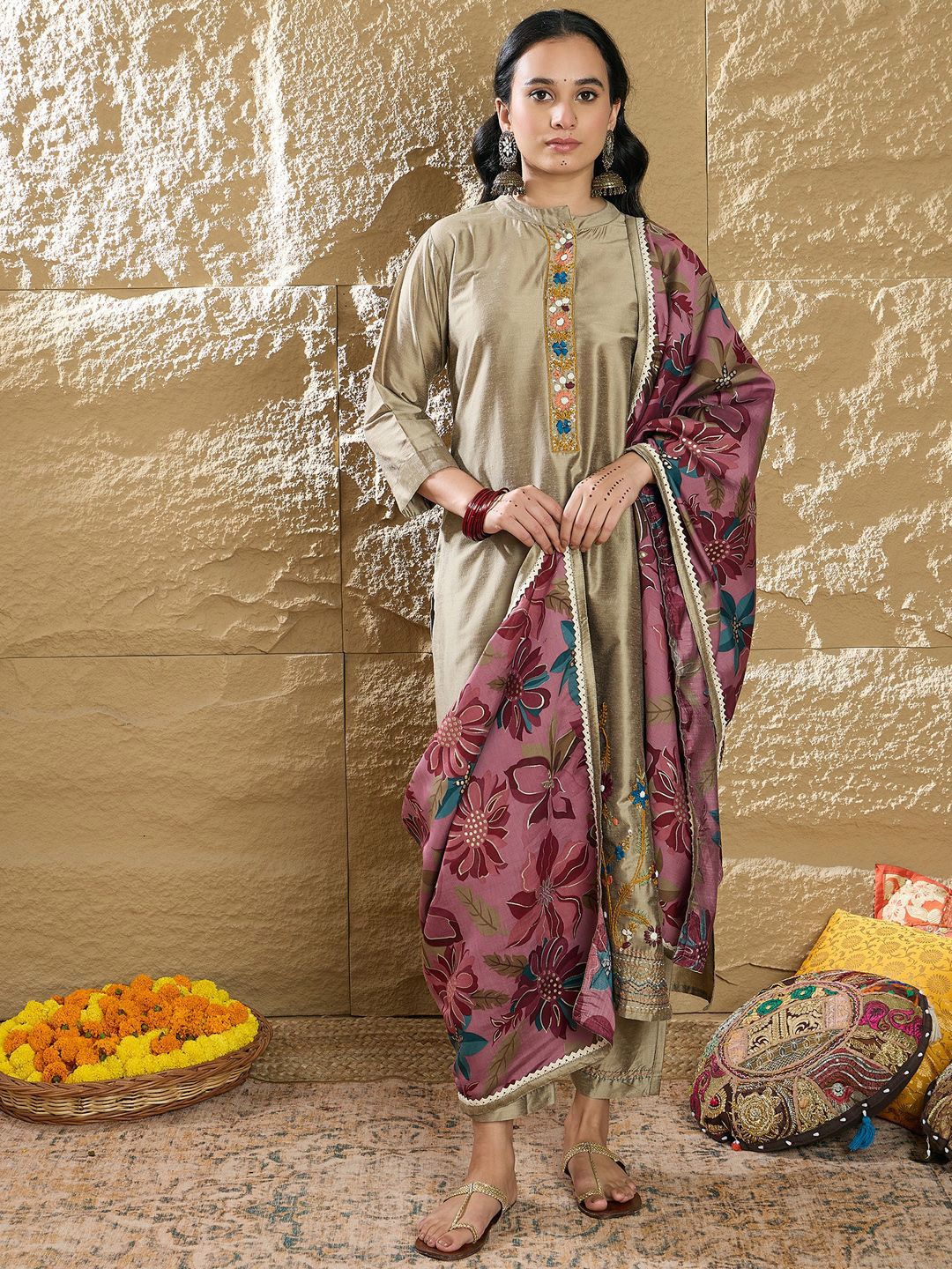 Indo Era Women Floral Embroidered Regular Thread Work Kurta with Trousers & Dupatta - Distacart