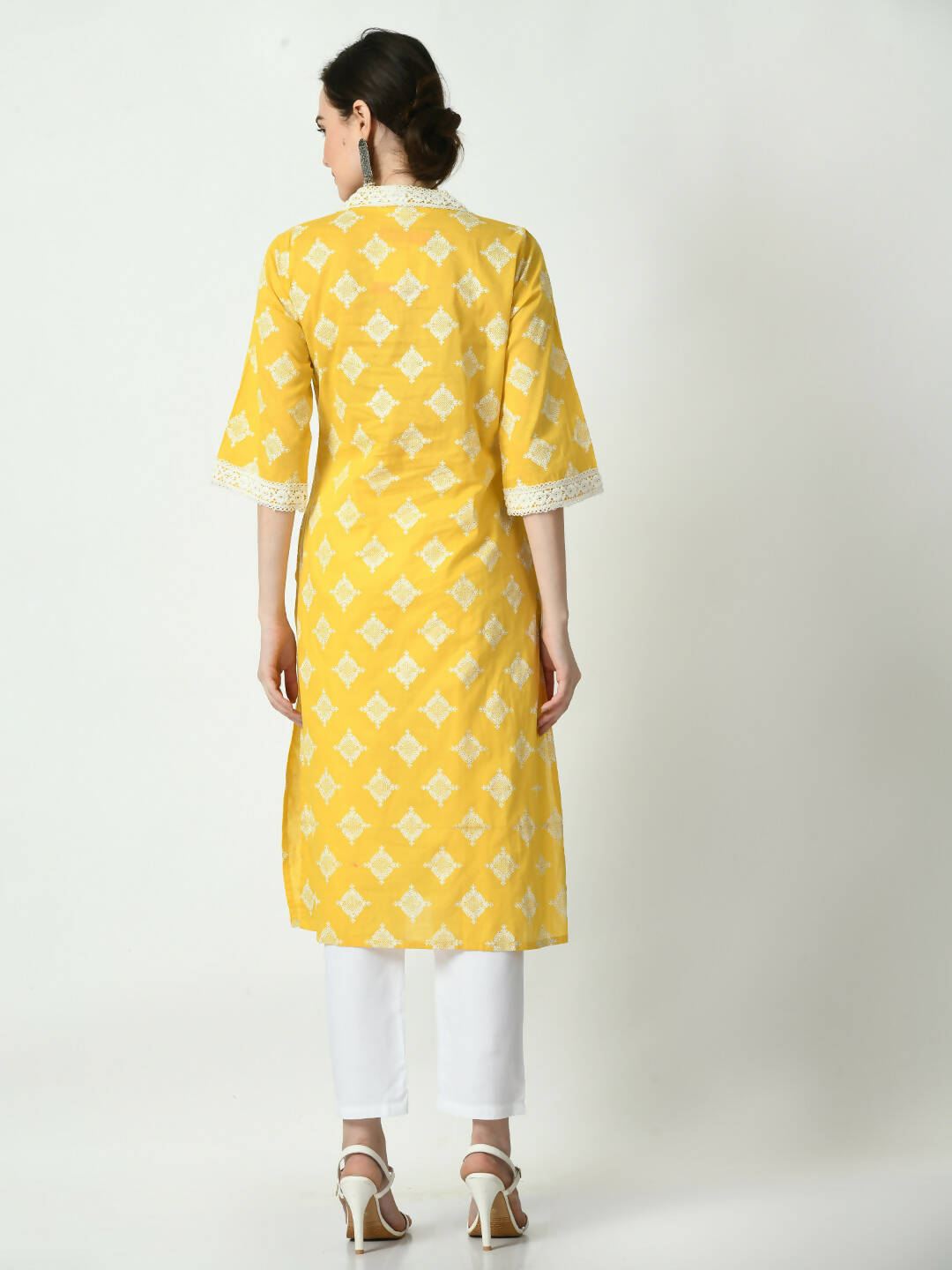 Myshka Women's Yellow Straight Kurta & Trousers