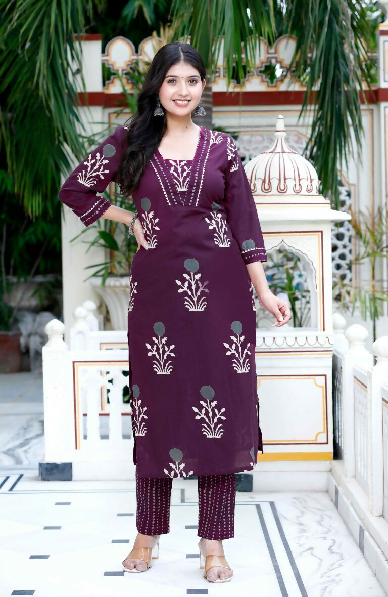 Miravan Women's Cotton Fabric Purple Kurta With Palazzo
