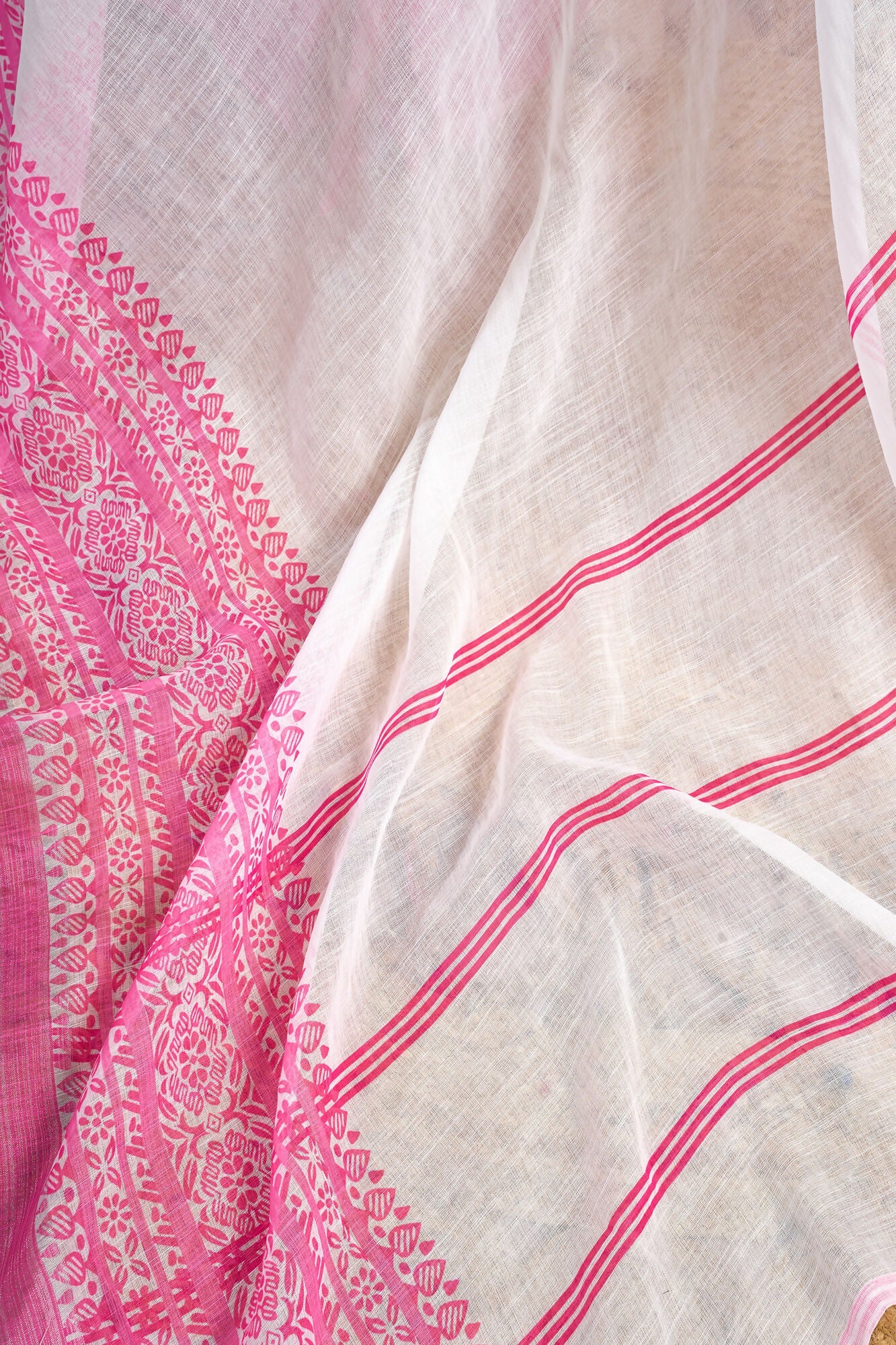 Vastranavya White Digital Printed Linen Ready To Wear Designer Saree with Unstitched Blouse - Distacart