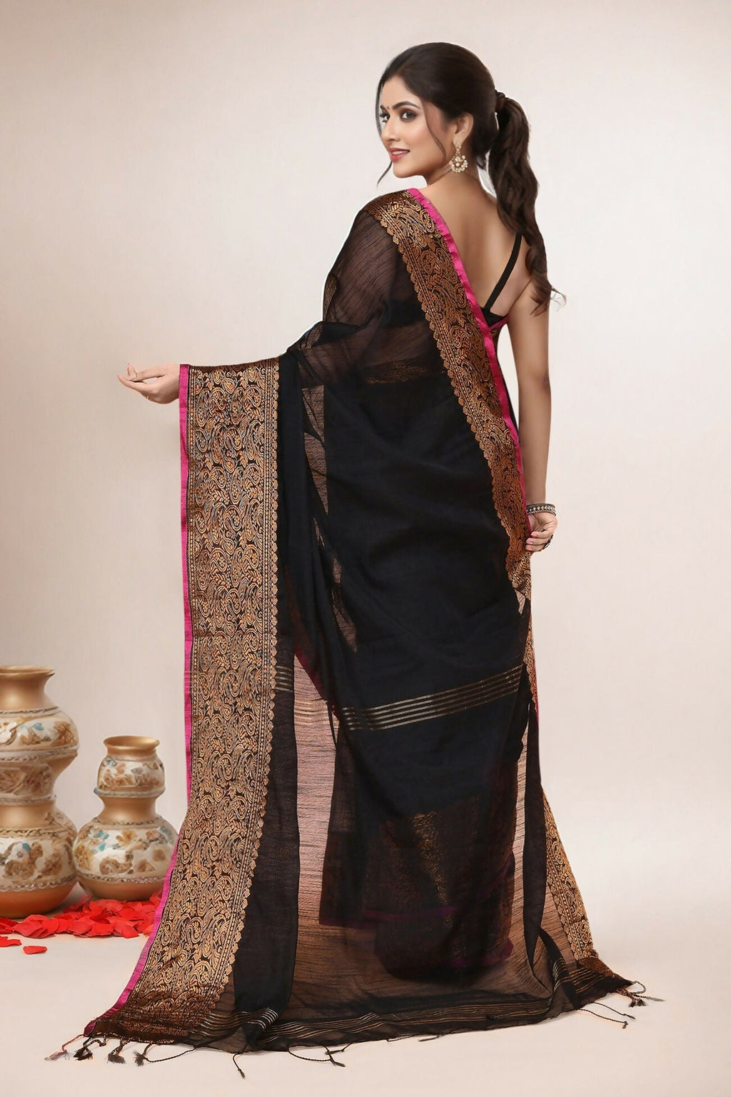 Joban Fashion Black Cotton Blend Handloom Saree