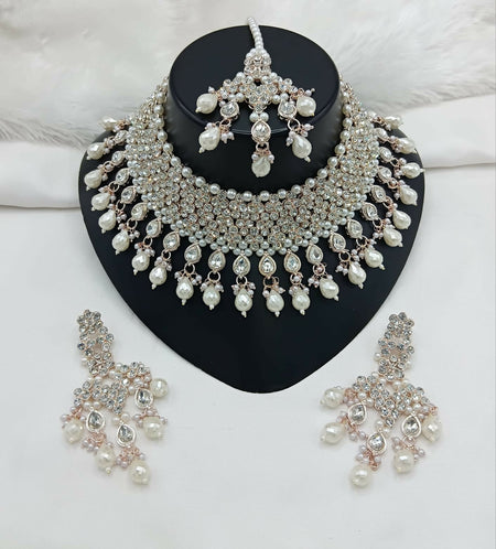 Joban Fashion Women Cream Stone Work Necklace Set