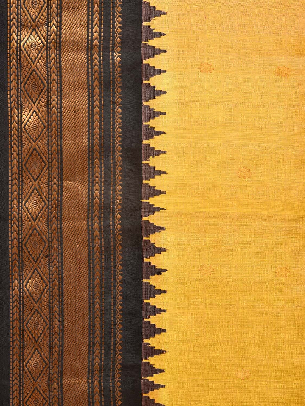 Yellow and Black Gadwal Silk Handloom Saree with Mango Pallu Design - Global Threads