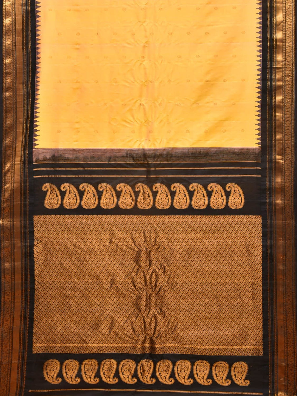 Yellow and Black Gadwal Silk Handloom Saree with Mango Pallu Design - Global Threads