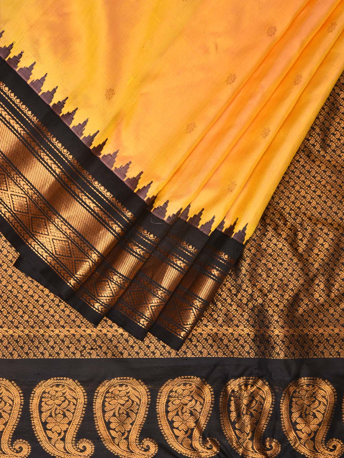 Yellow and Black Gadwal Silk Handloom Saree with Mango Pallu Design - Global Threads