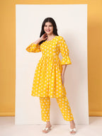 Yufta Yellow Cotton Maternity Gathered Or Pleated Kurta Pants Set