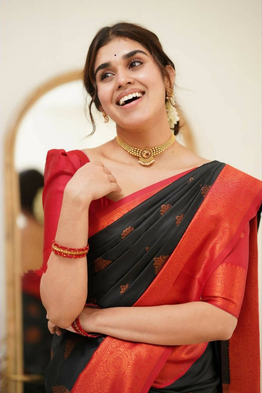 DEIANA'S Beautiful Designer Golden zari Soft Lichi Silk Saree - Black