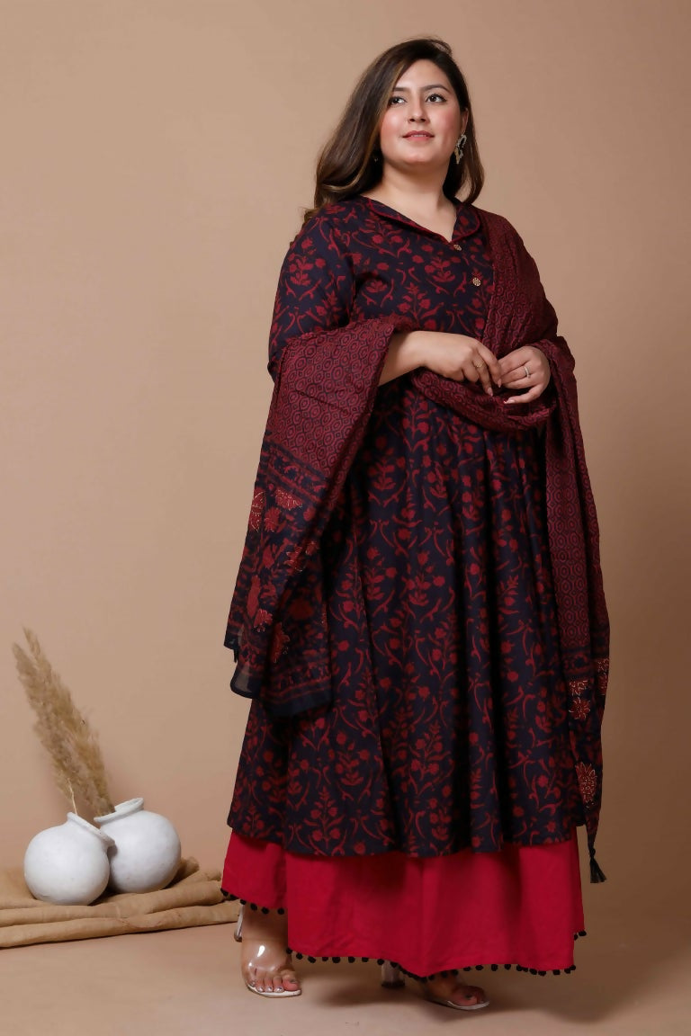 Miravan Women's Plus Size Navy Blue Printed Cotton Anarkali Kurta & Dupatta 