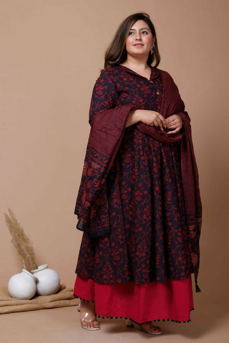 Miravan Women's Plus Size Navy Blue Printed Cotton Anarkali Kurta & Dupatta 