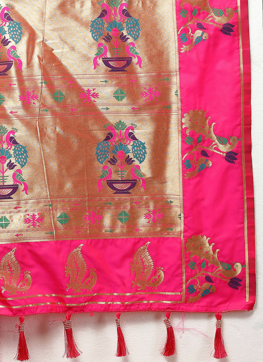 Lorenvalley Fashion Magenta Soft Paithani Silk Woven Design Gold Zari Meenakari Weaving Saree