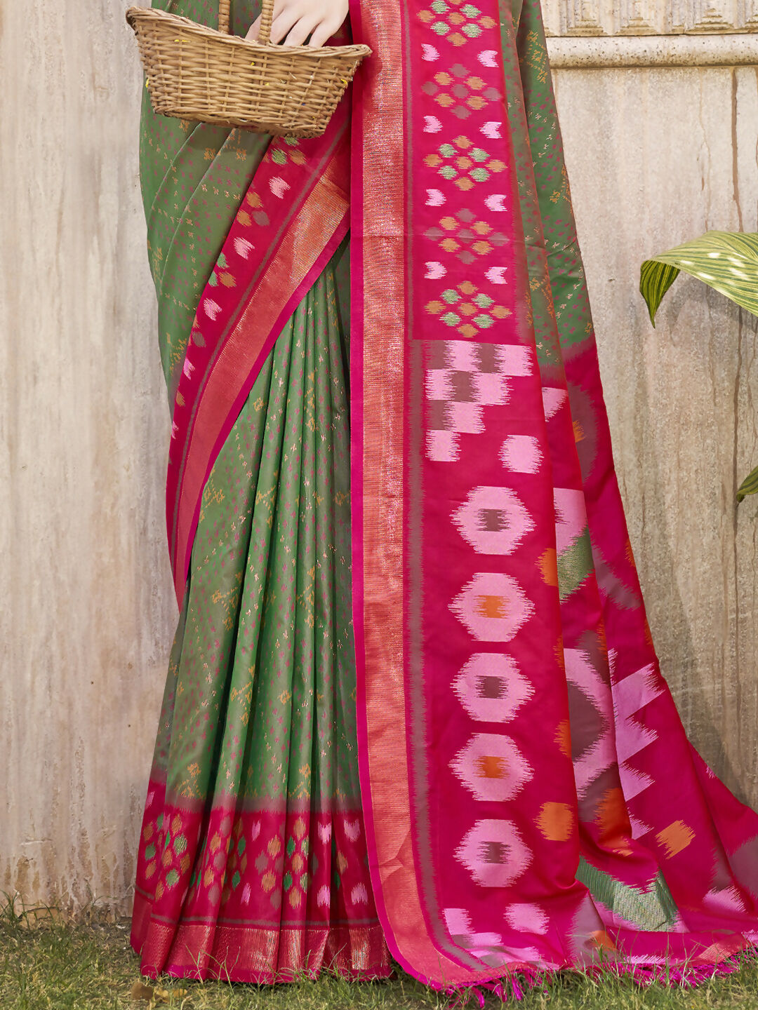 Shree Shyam Fashion Pochampalli Silk Mhendi Green Saree - Distacart