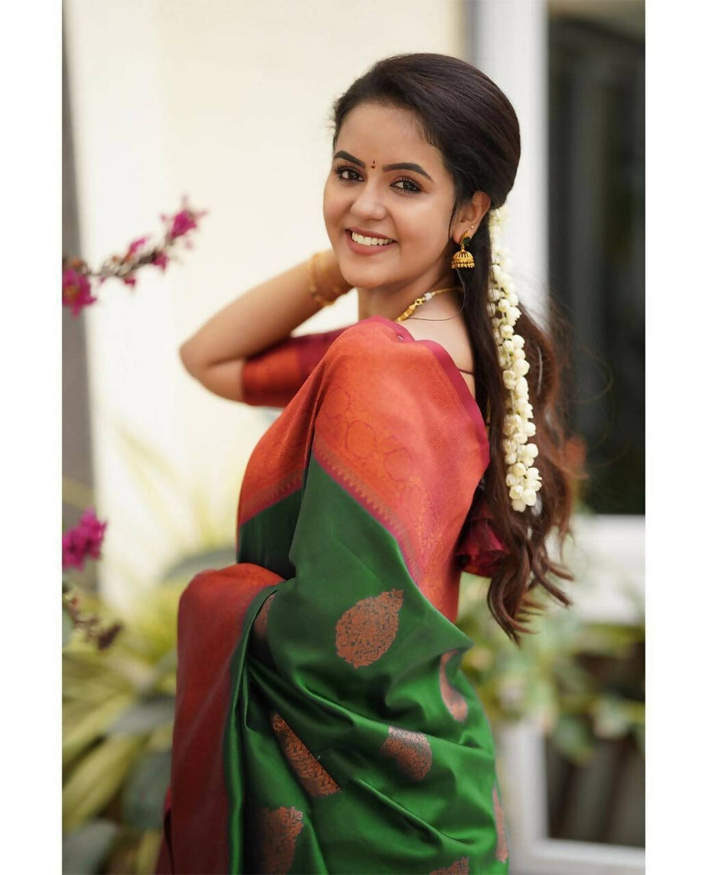 DEIANA'S Beautiful Designer Golden zari Soft Lichi Silk Saree - Light Green