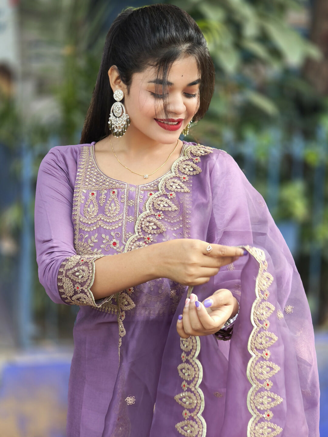 Vellora Light Lavender Silk Blend Embroidered Salwar Suit Set