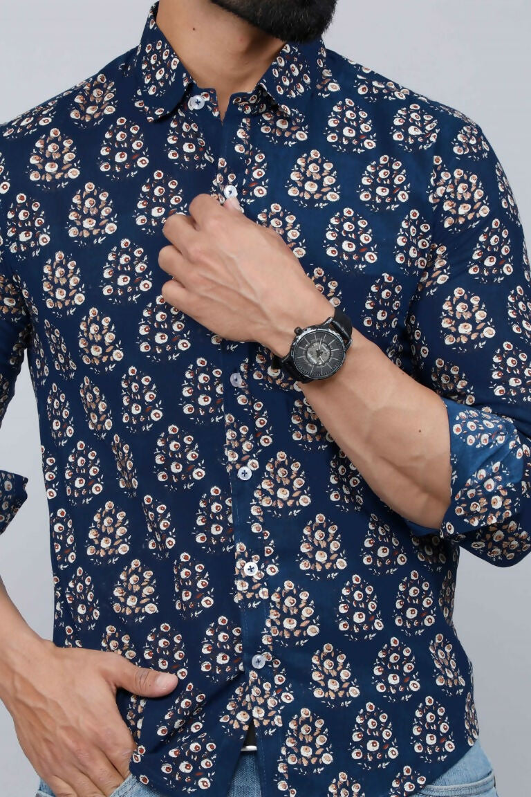 Miravan Men's Blue Floral Print Full Sleeve Casual Shirt