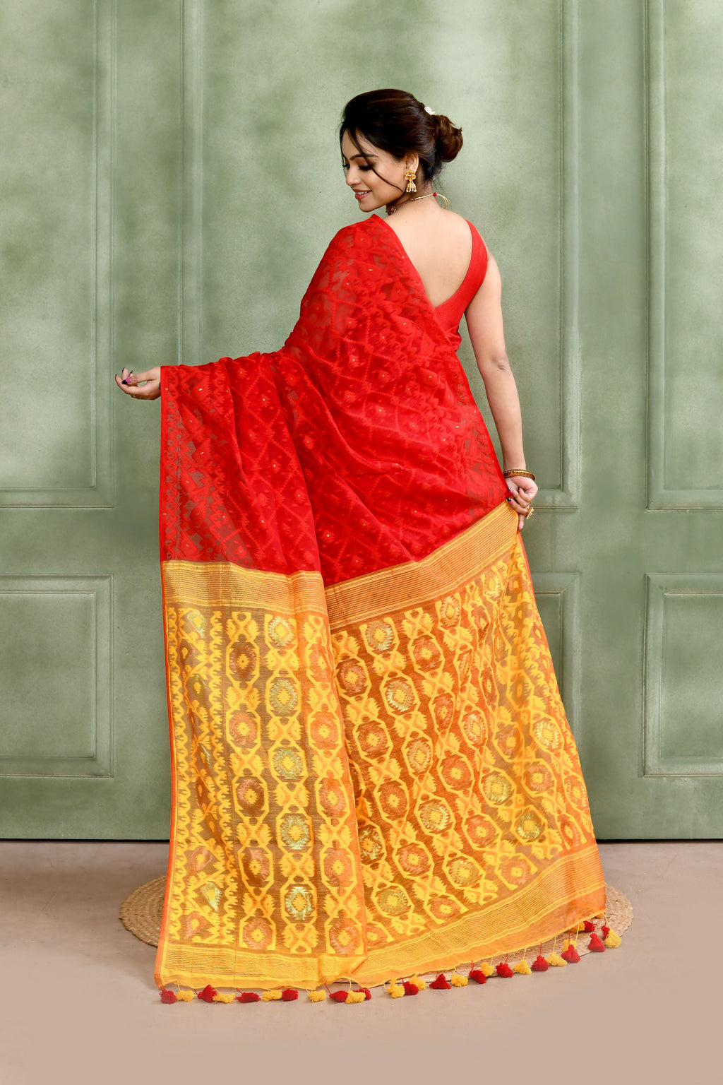 Piyari Fashion Women's Red Embellished Cotton Blend Jamdani Saree - Distacart