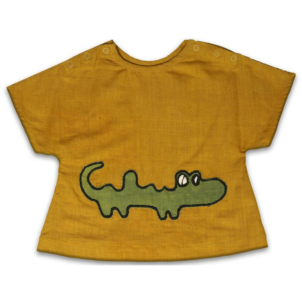 Mhyssa Nero Half Sleeve Yellow T-shirt with Shorts Set For Kids
