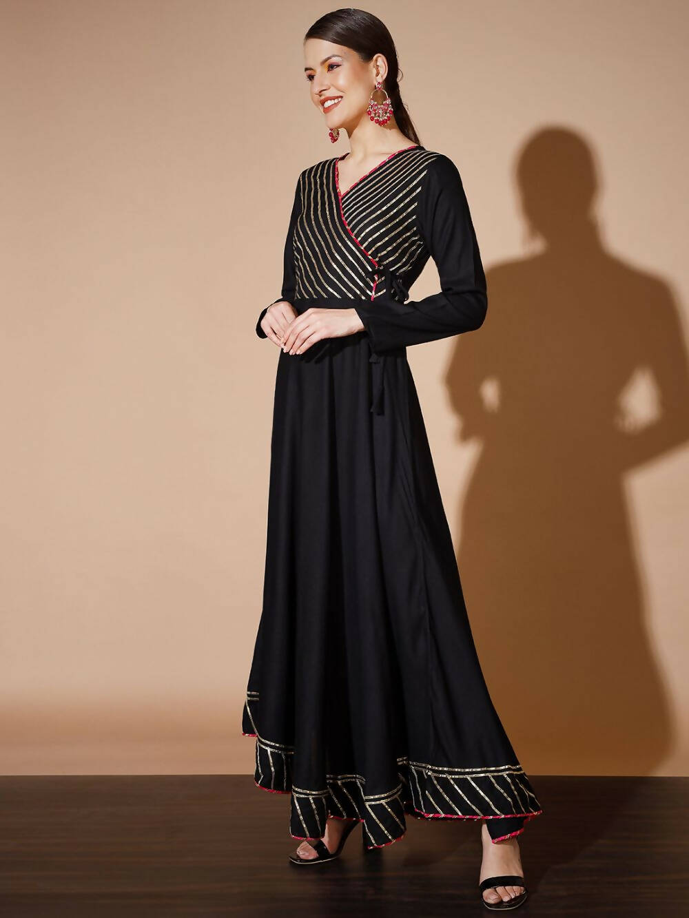 Myshka Women Black Solid Kurtas - Distacart