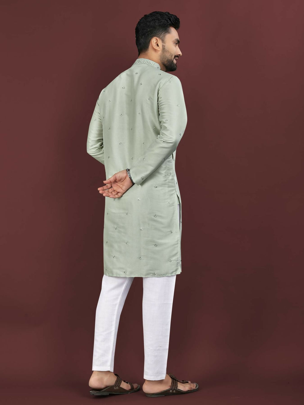 Anaita Green Embroidered Silk Straight Kurta