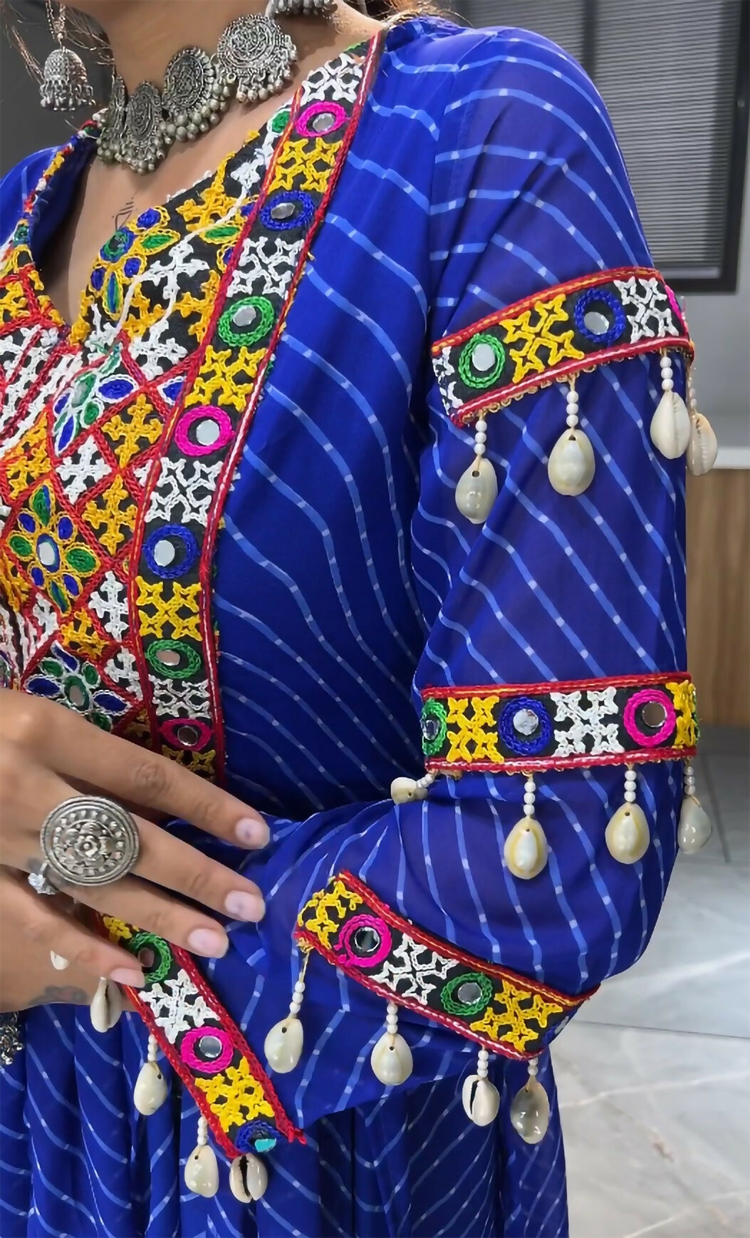 VN-GRTN-Navratri-8026-Blue-3