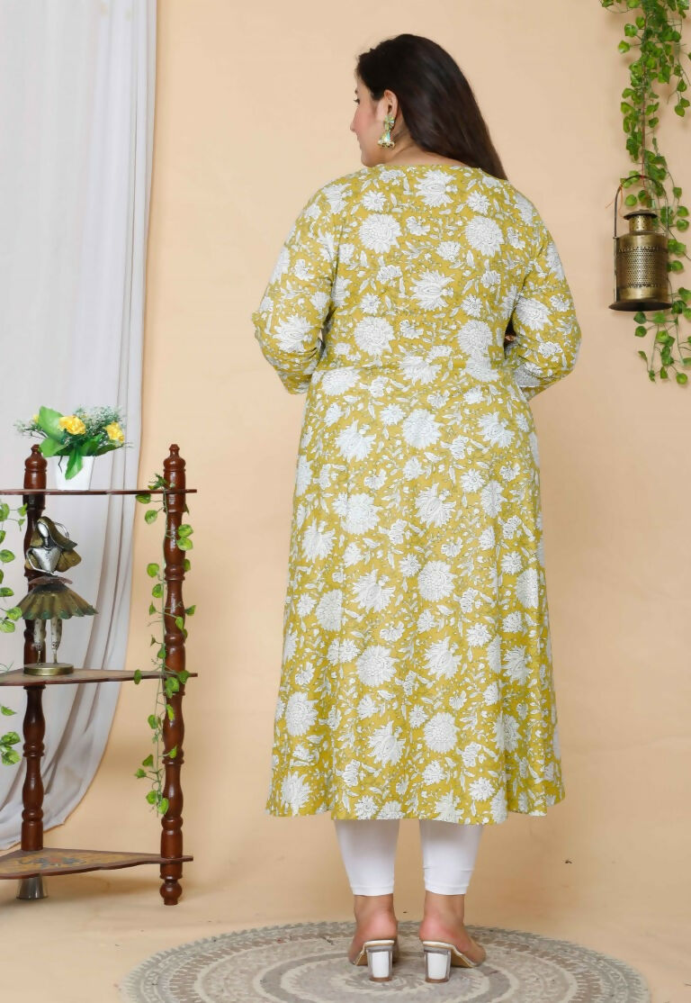 Miravan Women's Plus Size Yellow Floral Anarkali Kurta