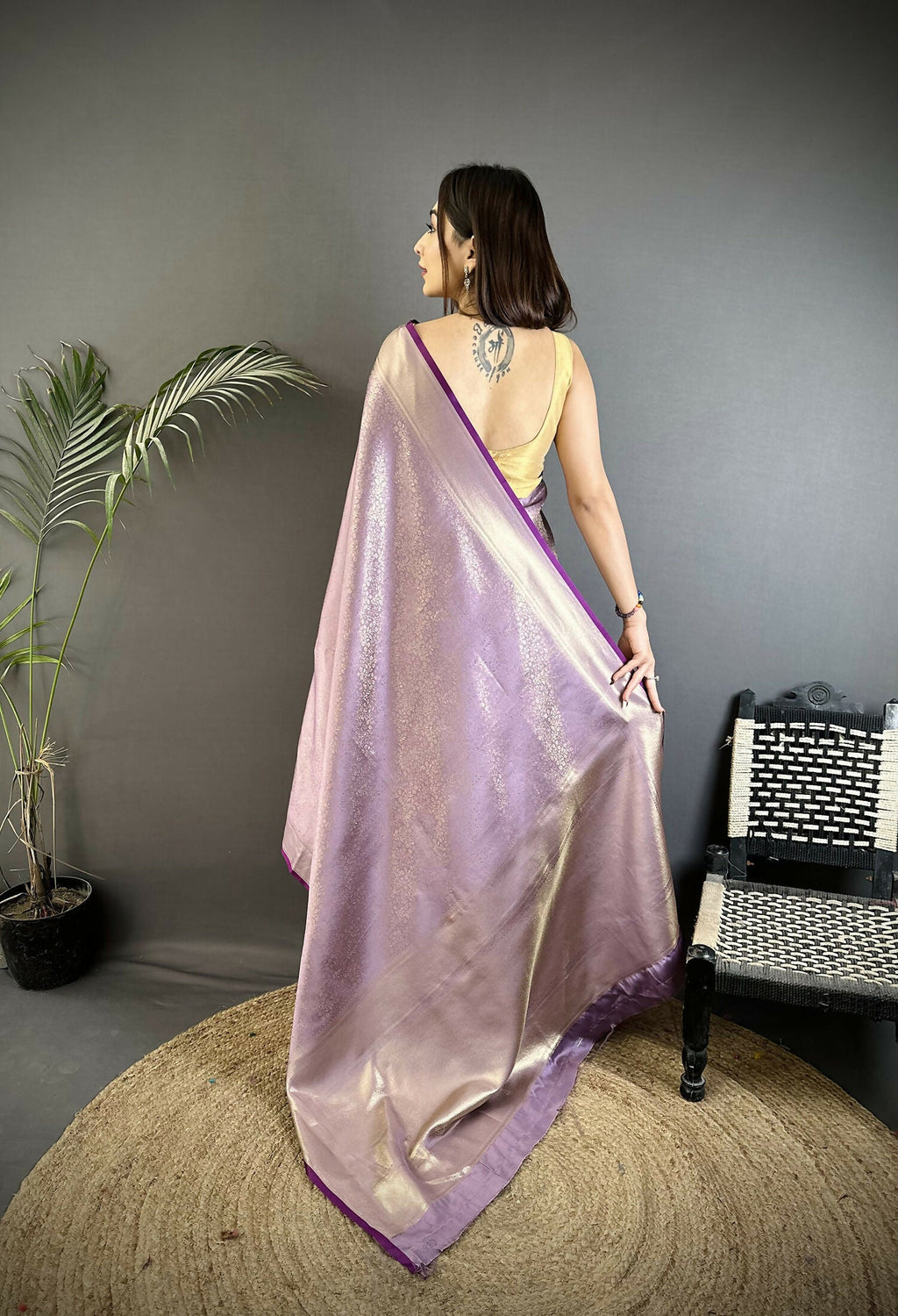 Joban Fashion Lavender Floral Motifs & Ethnic Design Soft Satin Silk Kanchipuram Saree - Distacart