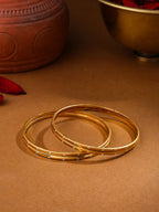 NVR Women's Set of 4 Gold-Plated Traditional Bangles - Distacart