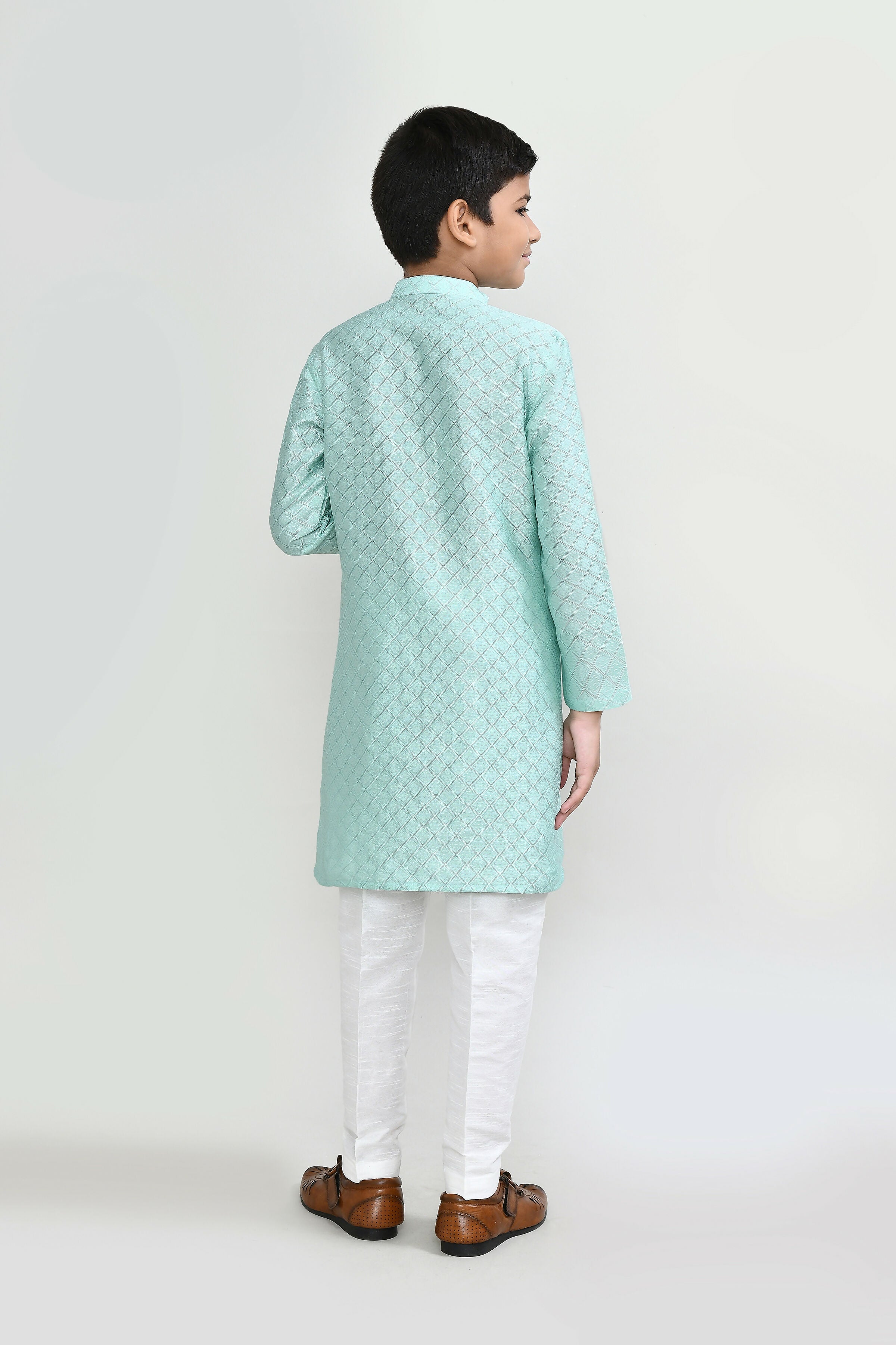 Joban Fashion Cotton Silk Pastel Green Kurta With Straight Fit Pant