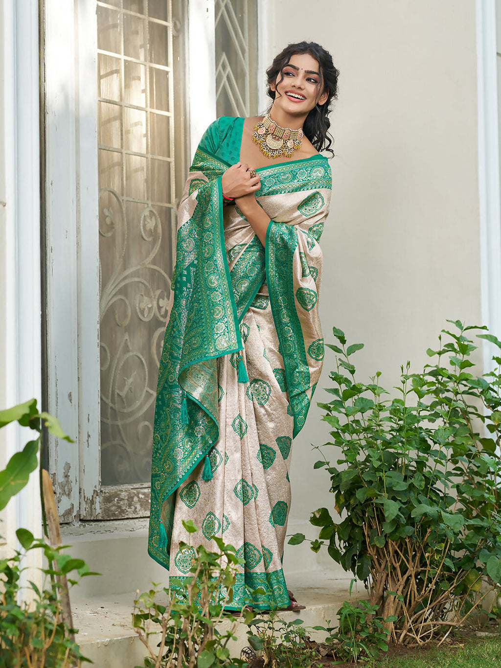 Shree Shyam Fashion Cream With Sea Green Silk Blend Saree - Distacart