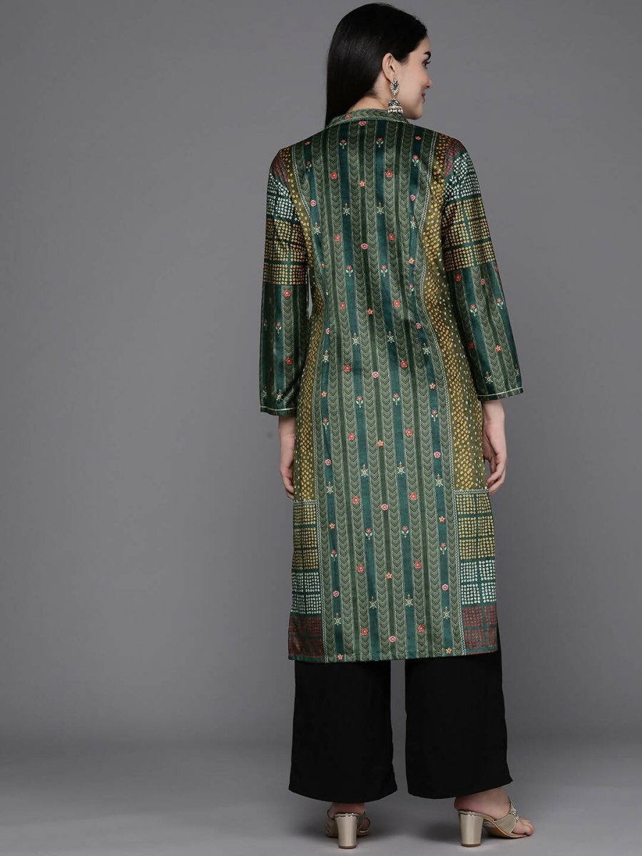 Ahalyaa Women Printed Gotta Patti Velvet Kurta - Green Color