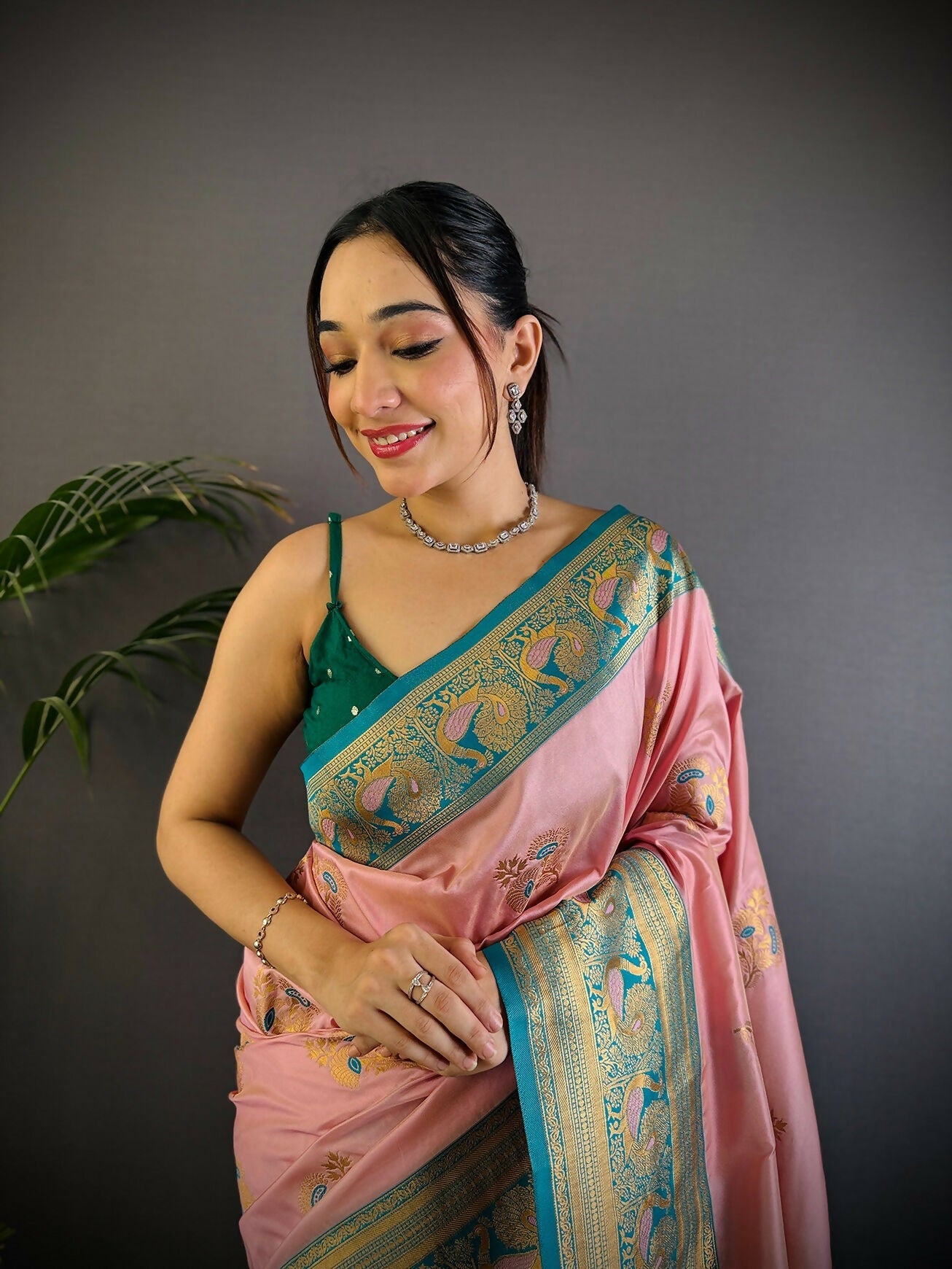 Joban Fashion Banarasi Baby Pink Woven Soft Silk Saree - Distacart