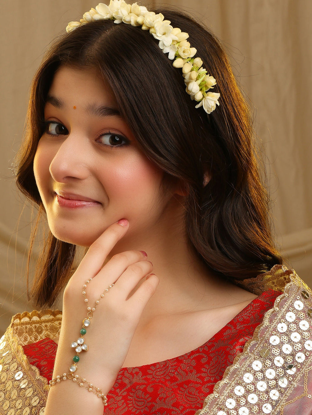 Ruby Raang Noor Haath Phool - Distacart