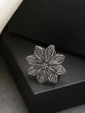 NVR Women's Silver-Toned Floral Shape Adjustable Finger Ring