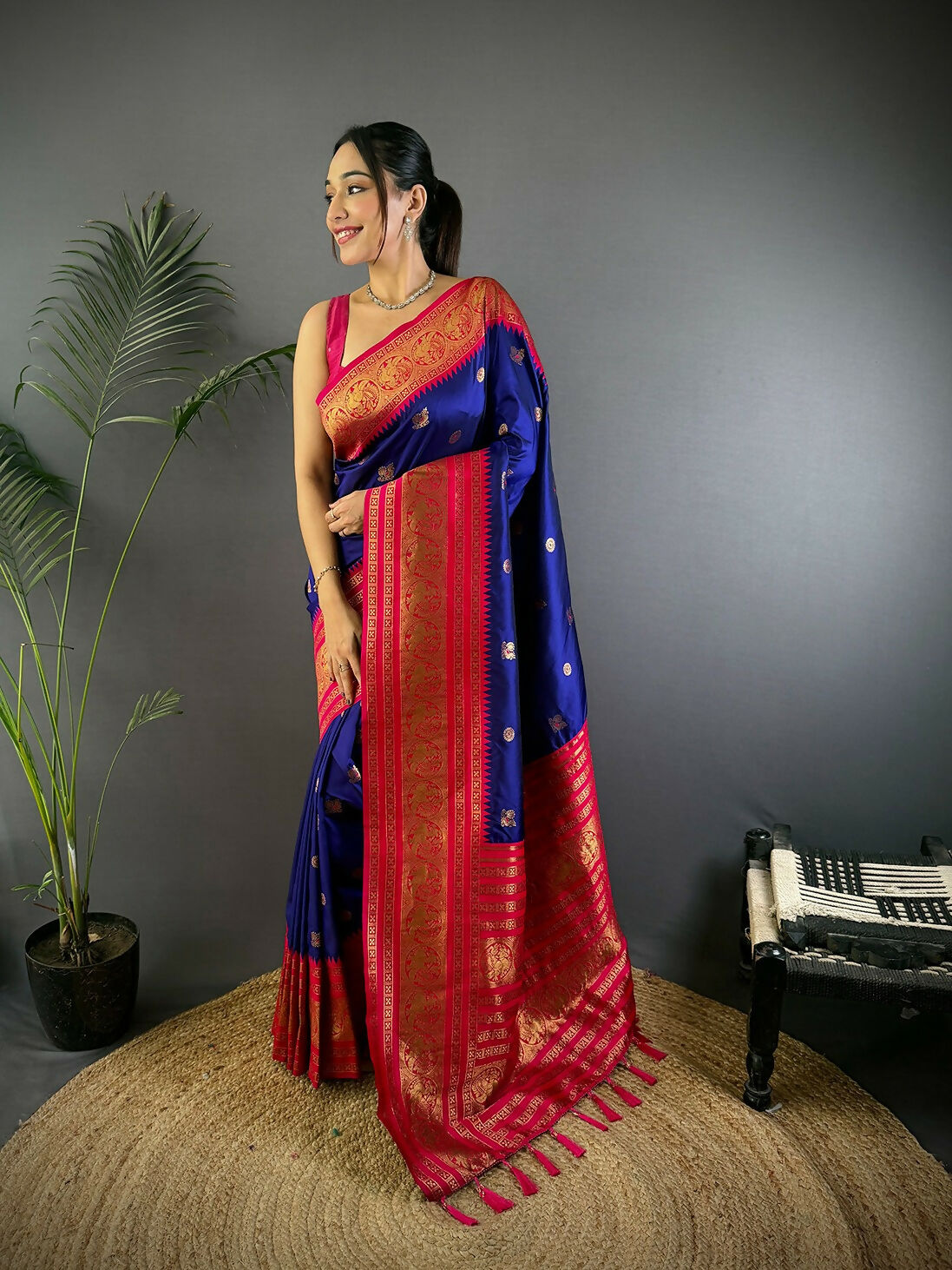 Joban Fashion Banarasi Navy Blue Woven Soft Silk Saree - Distacart