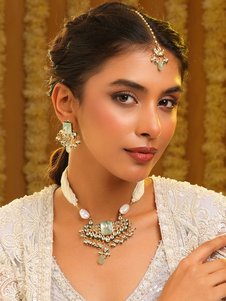 Ruby Raang Pearl Glow Necklace With Matching Earrings And Maang Tikka